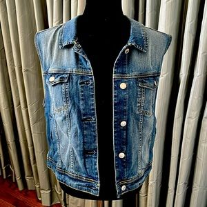 Mango denim vest – size large